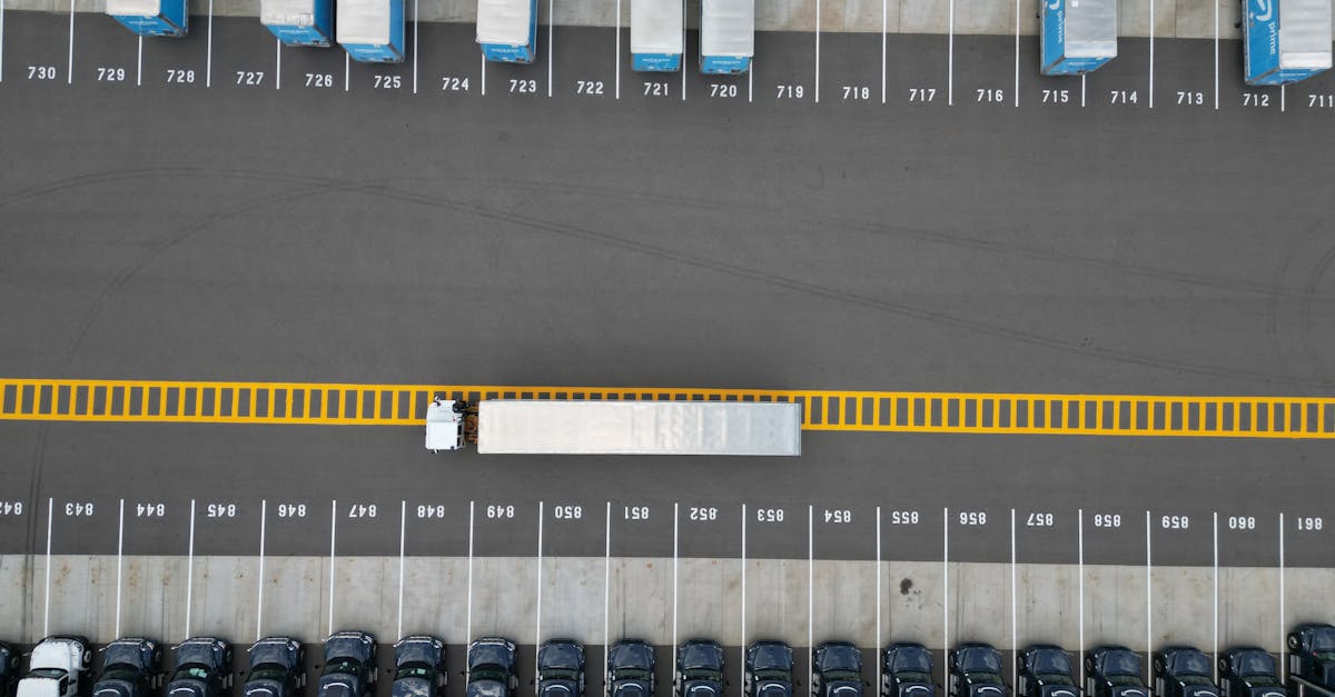 découvrez les stratégies d'adaptation des infrastructures de transport pour faire face aux défis environnementaux et assurer une mobilité durable.