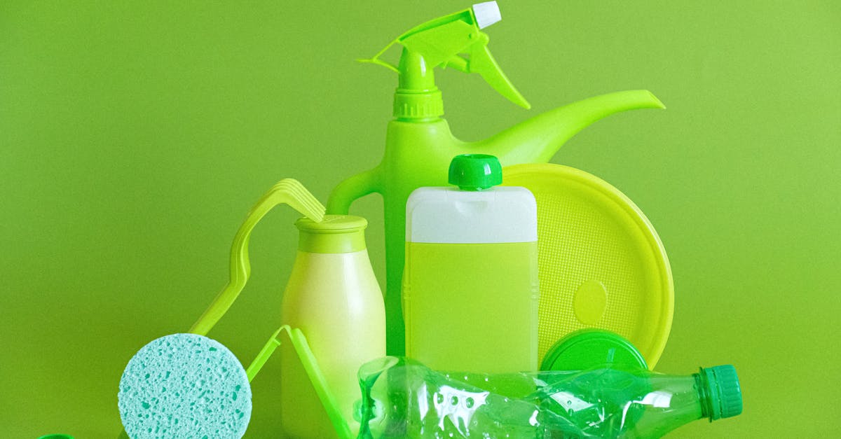 découvrez nos condiments fabriqués à partir de plastique recyclé, alliant durabilité et innovation pour un avenir respectueux de l'environnement.