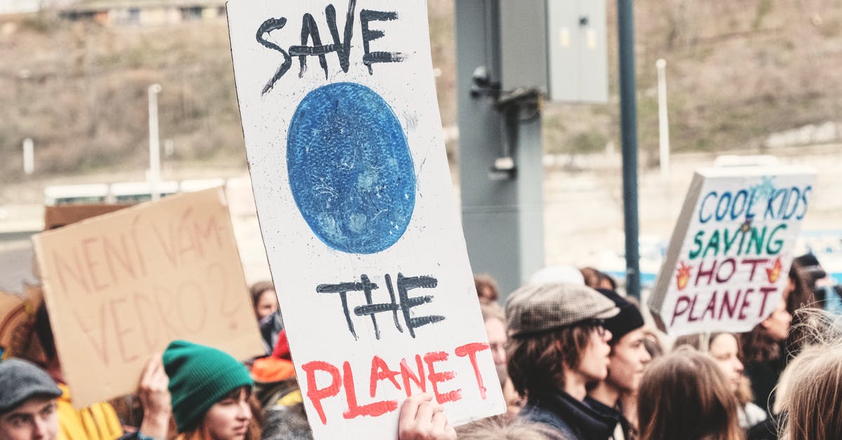 découvrez des initiatives de sensibilisation au climat qui favorisent la protection de notre planète. apprenez comment des actions collectives et individuelles peuvent contribuer à un avenir durable et à la lutte contre le changement climatique.
