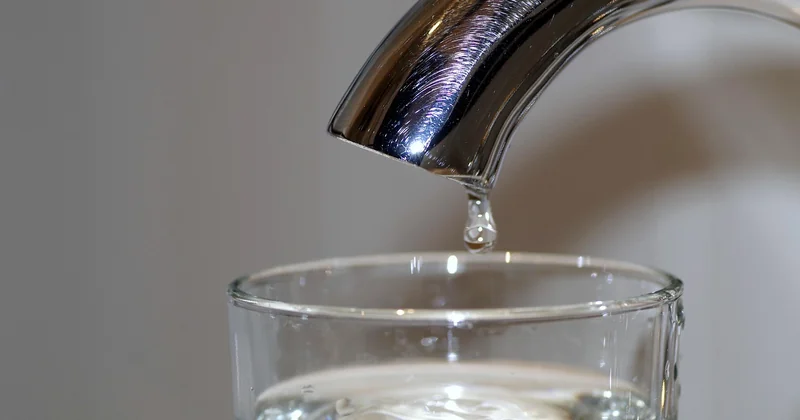 Quels sont 8 bons réflexes pour économiser l'eau ?