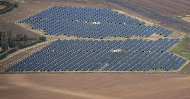 Comment recycler panneaux solaires usagés : le guide pratique