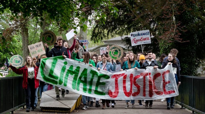 découvrez les enjeux cruciaux du climat, les impacts du changement climatique et les solutions durables pour préserver notre planète. engagez-vous pour un avenir meilleur et informez-vous sur les défis environnementaux actuels.