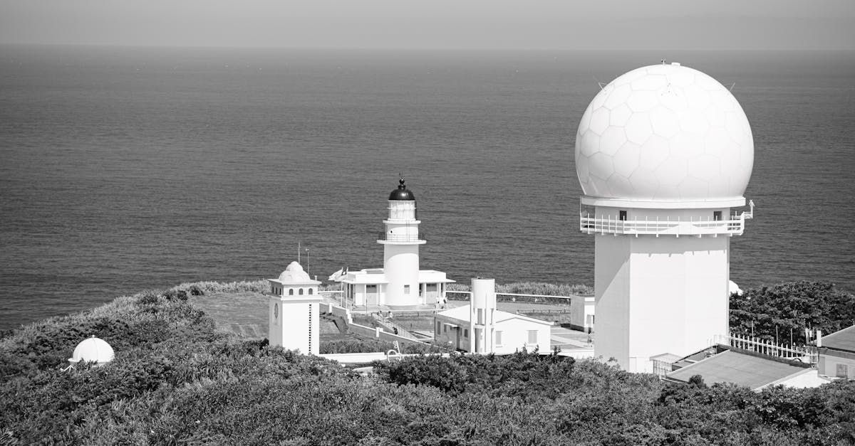 découvrez comment la surveillance côtière innovante protège nos littoraux, préserve la vie marine et assure la sécurité des activités maritimes. restez informé sur les technologies et stratégies mises en place pour surveiller et sécuriser nos espaces côtiers.