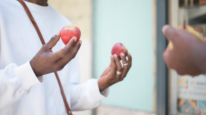 découvrez comment adopter un mode de consommation durable pour réduire votre impact sur l'environnement tout en soutenant des pratiques éthiques et responsables. explorez des conseils et des stratégies pour faire des choix éclairés qui profitent à la planète et aux générations futures.