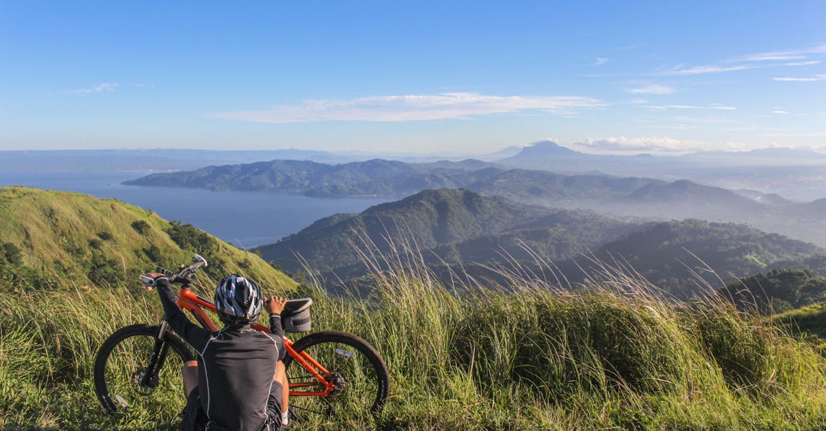 découvrez l'univers du cyclisme : conseils, techniques, équipements et parcours pour les passionnés de vélo et les aventuriers sur deux roues. que vous soyez débutant ou expert, trouvez des inspirations pour vos prochaines sorties à vélo.