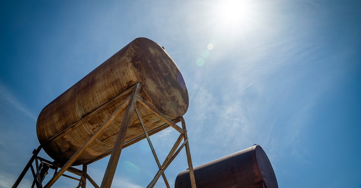 découvrez les solutions innovantes de stockage d'énergie pour optimiser l'utilisation des ressources renouvelables. apprenez comment le stockage d'énergie peut améliorer l'efficacité énergétique et contribuer à un avenir durable.