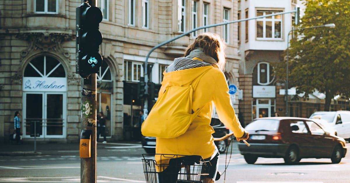 découvrez les solutions de transport durable qui réduisent l'empreinte carbone et promeuvent des déplacements écoresponsables. explorez des options innovantes pour un avenir plus vert.