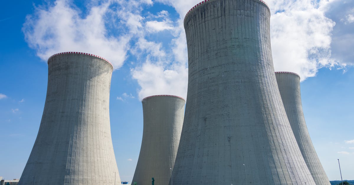 découvrez l'énergie nucléaire, une source puissante et durable qui contribue à réduire les émissions de carbone. explorez ses avantages, son fonctionnement et son rôle dans la transition énergétique mondiale.