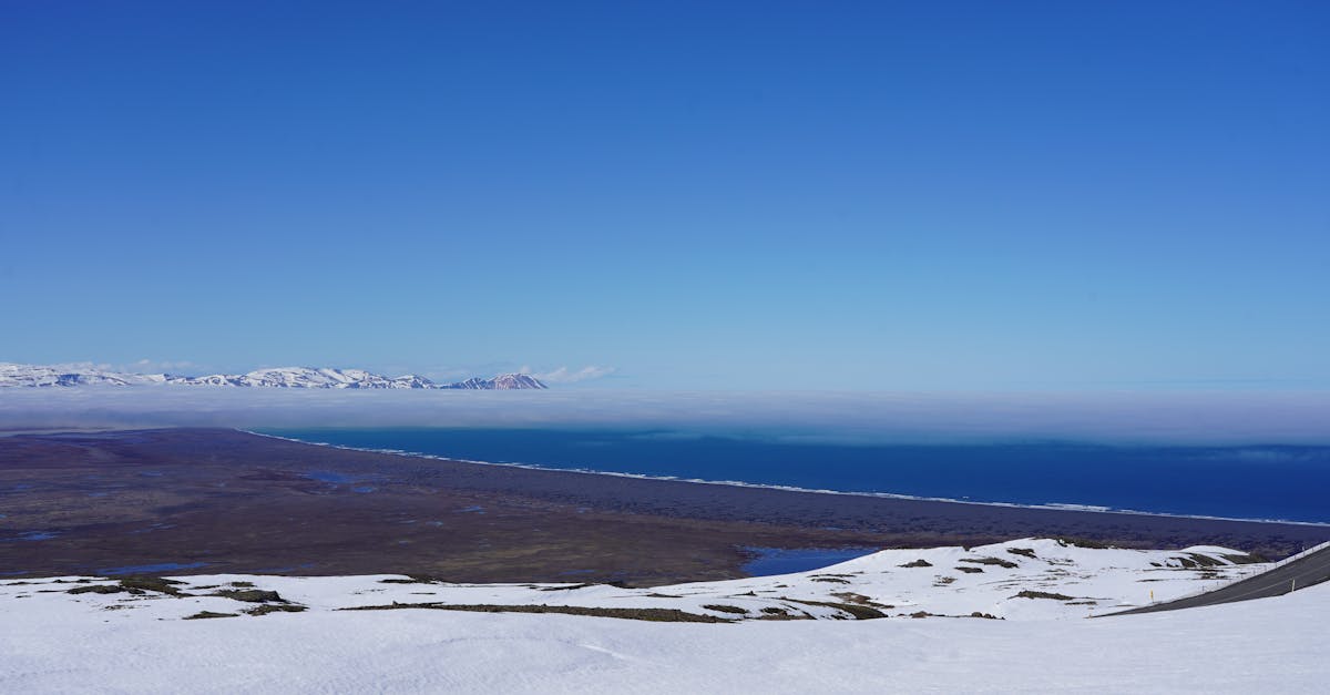 découvrez comment l'indifférence climatique impacte notre planète et explorez des solutions pour susciter l'engagement et la prise de conscience face aux enjeux environnementaux.