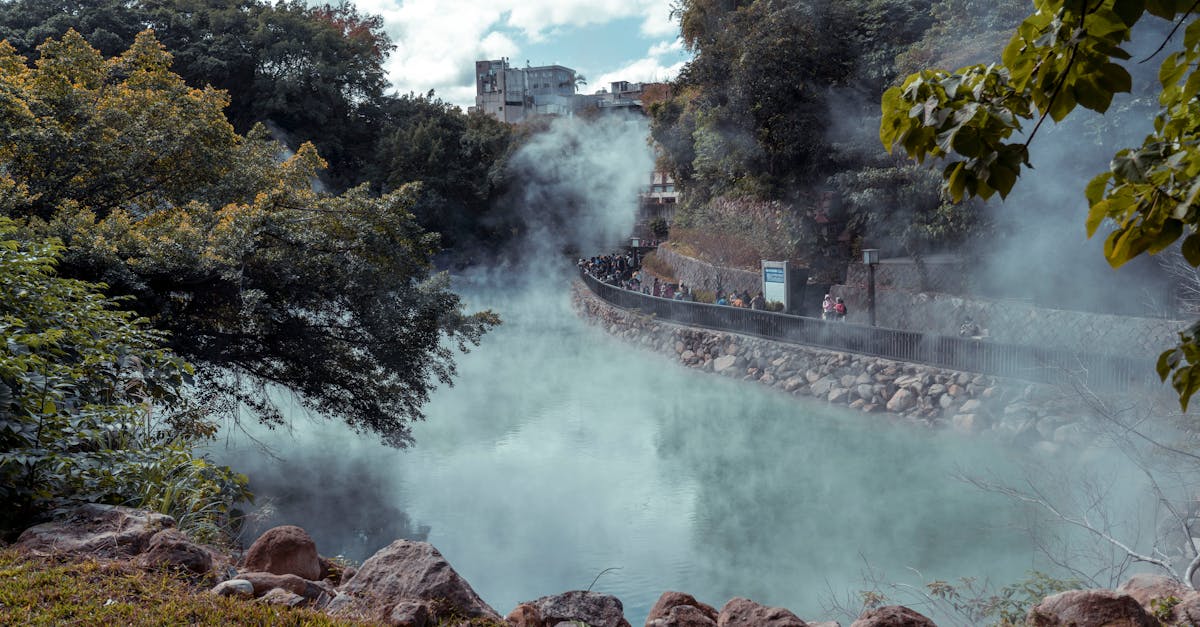 découvrez l'importance de la planification climatique pour un avenir durable. apprenez comment anticiper et gérer les impacts du changement climatique à travers des stratégies efficaces et des solutions innovantes.