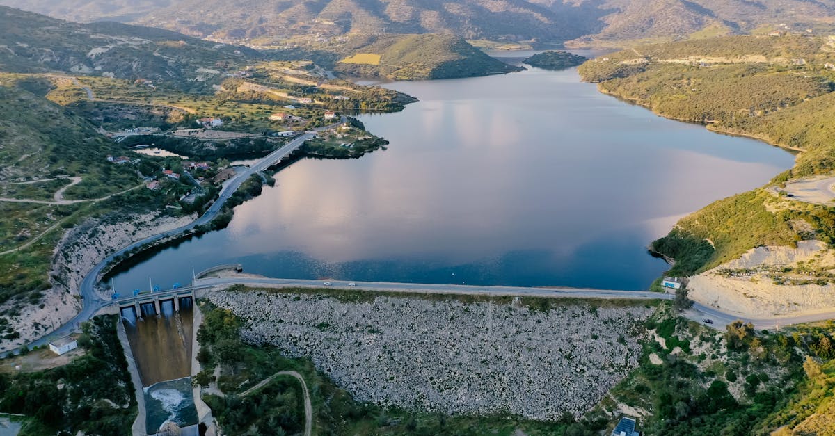 découvrez notre guide complet sur l'approvisionnement en eau : importance, méthodes, défis et solutions pour garantir un accès durable et sécurisé à l'eau potable pour tous.
