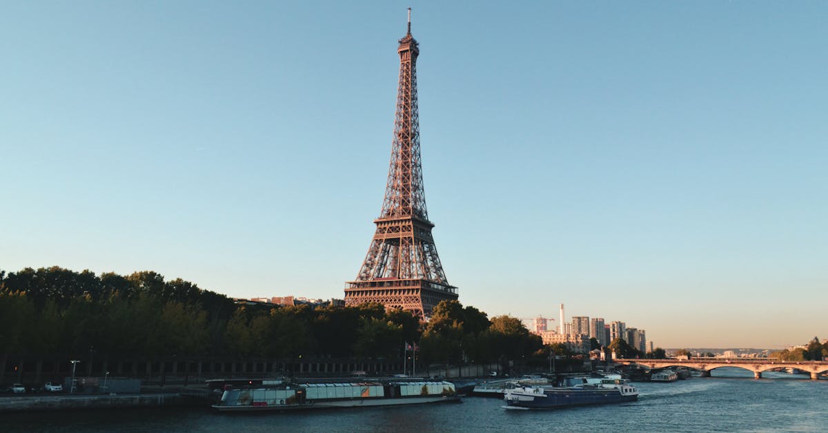 découvrez l'accord de paris, un traité international majeur sur le climat visant à limiter le réchauffement mondial, protéger l'environnement et encourager la coopération entre les nations pour un avenir durable.