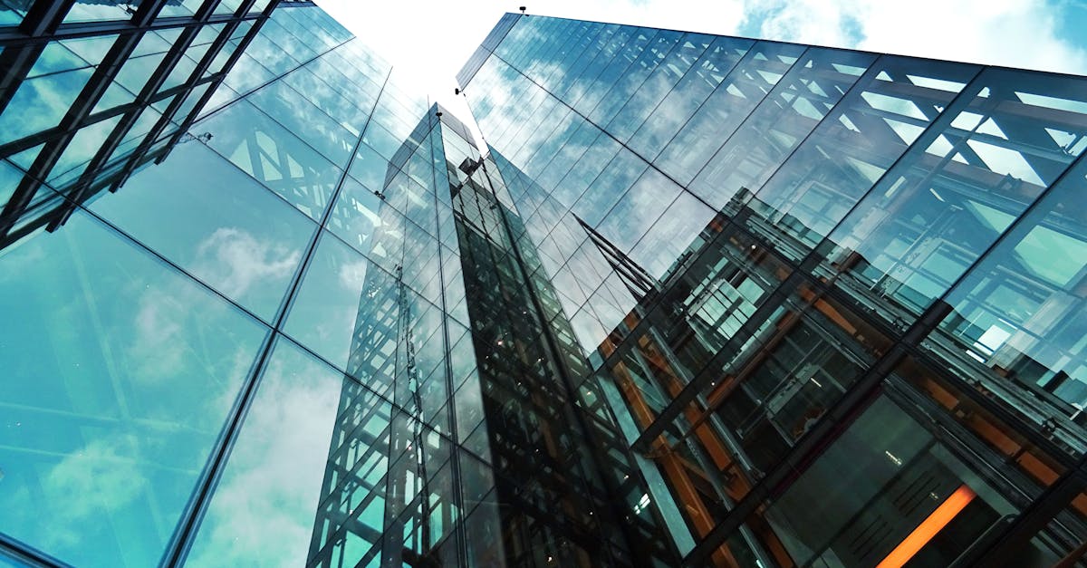 découvrez les conséquences financières, leurs impacts sur votre vie ou votre entreprise et les moyens efficaces pour les gérer ou les prévenir.