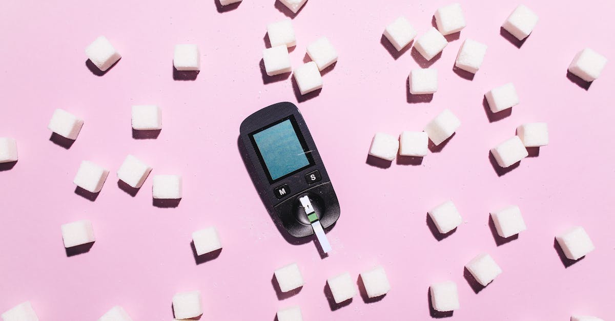 découvrez l'impact de la consommation de sucre sur la santé, les recommandations pour une alimentation équilibrée et comment réduire votre apport en sucre au quotidien.