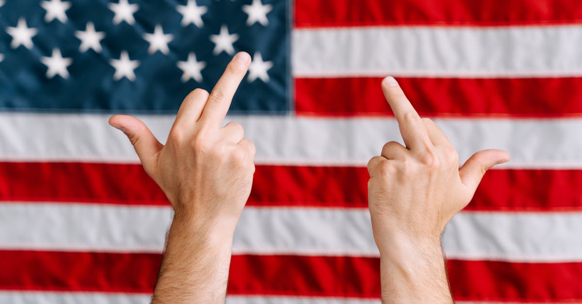 analyse de l'opposition d'extrême droite aux enjeux climatiques et son impact sur les politiques environnementales.