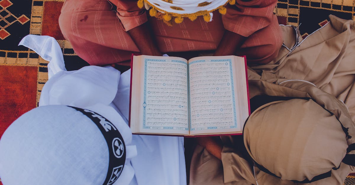 découvrez le savoir autochtone : une richesse de connaissances ancestrales transmises de génération en génération, essentielles pour la préservation de la biodiversité et le développement durable des communautés.