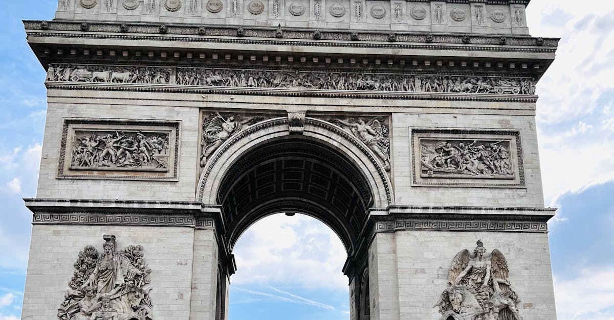 d&eacute;couvrez les objectifs, les engagements et l'importance de l'accord de paris pour la lutte contre le changement climatique &agrave; l'&eacute;chelle mondiale.