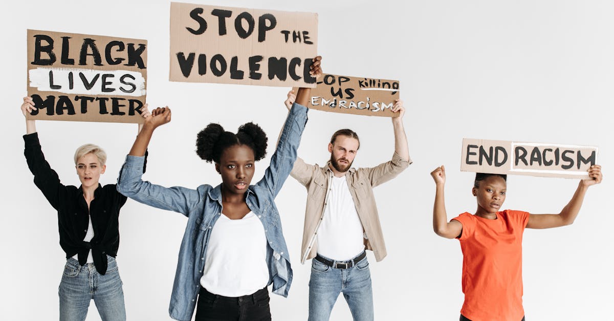 campagne anti-violence engag&eacute;e pour sensibiliser le public, pr&eacute;venir les actes de violence et promouvoir la paix et le respect dans la soci&eacute;t&eacute;.