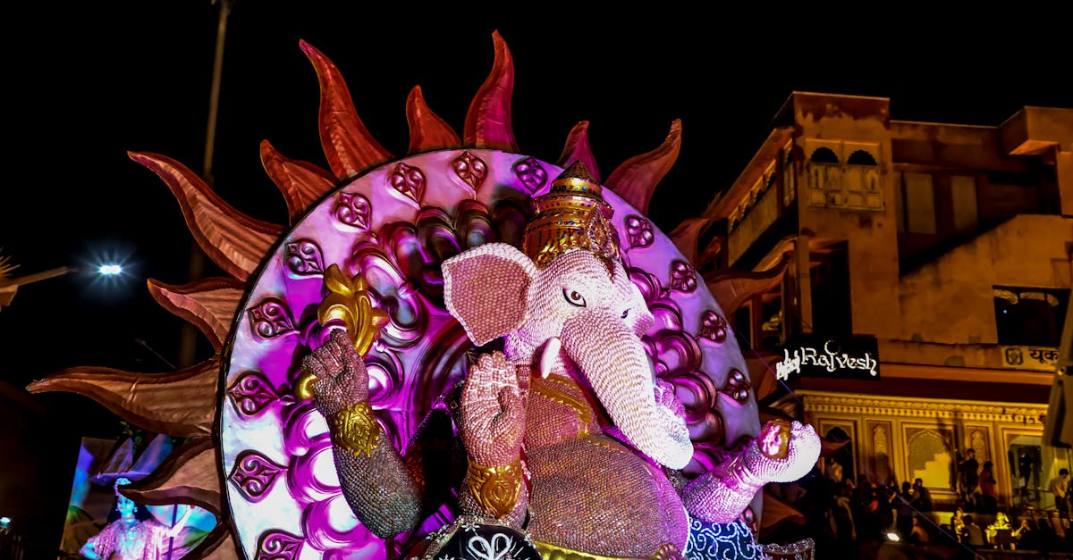 d&eacute;couvrez l'inde, un pays riche en culture, histoire et paysages vari&eacute;s, offrant une exp&eacute;rience unique m&ecirc;lant traditions ancestrales et modernit&eacute;.