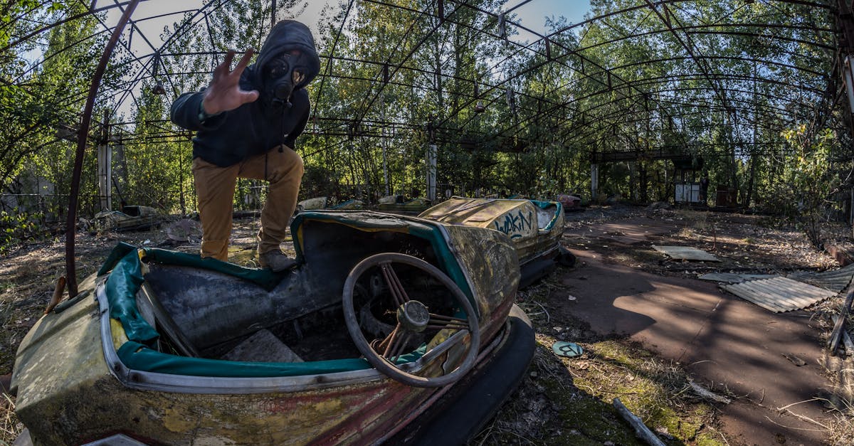 d&eacute;couvrez l'histoire de tchernobyl, le site de la catastrophe nucl&eacute;aire de 1986, ses impacts environnementaux et humains, ainsi que la zone d'exclusion aujourd'hui.