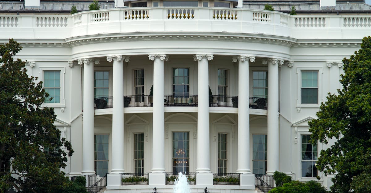 d&eacute;couvrez tout sur le th&egrave;me pr&eacute;sidentiel : actualit&eacute;s, analyses et informations compl&egrave;tes sur les pr&eacute;sidents et la pr&eacute;sidence.