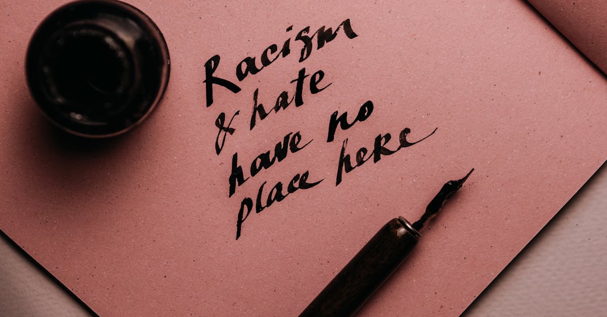 d&eacute;couvrez des informations essentielles sur le racisme, ses impacts sociaux, et les moyens de lutter contre toutes les formes de discrimination pour promouvoir l'&eacute;galit&eacute; et le respect.