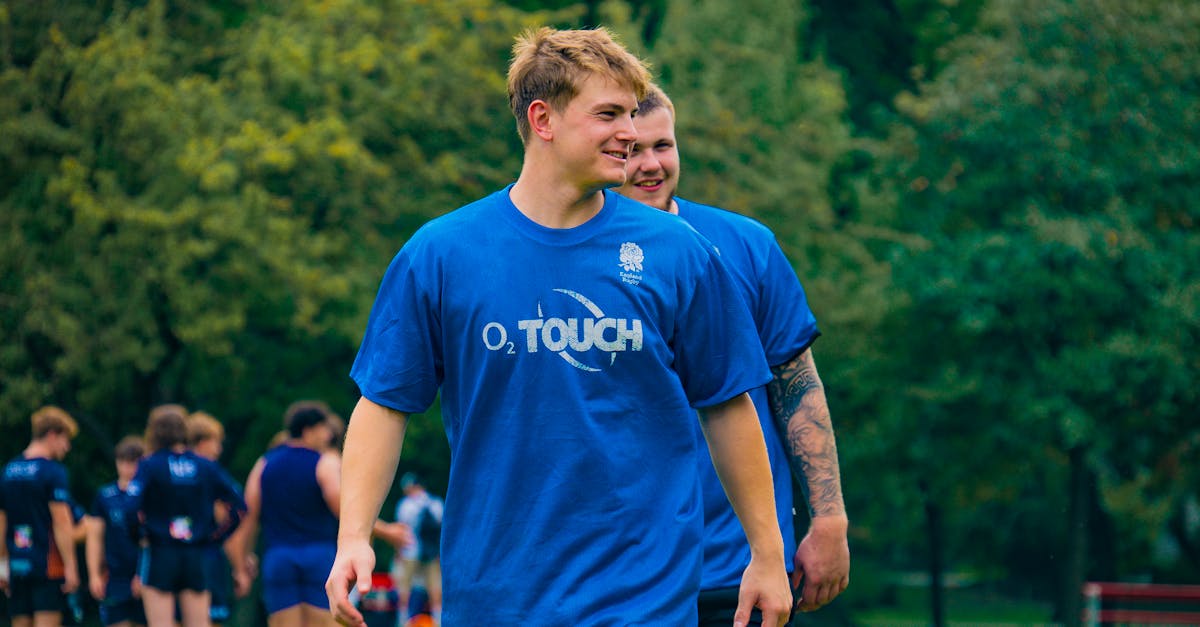 entra&icirc;nement de rugby : am&eacute;liorez vos comp&eacute;tences, votre condition physique et votre technique avec des exercices adapt&eacute;s &agrave; tous les niveaux.