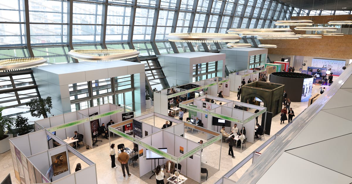 vivatech est le premier salon europ&eacute;en d&eacute;di&eacute; &agrave; l'innovation et aux startups, r&eacute;unissant chaque ann&eacute;e des milliers de participants pour d&eacute;couvrir les derni&egrave;res tendances technologiques et favoriser l'&eacute;change entre entrepreneurs, investisseurs et professionnels.