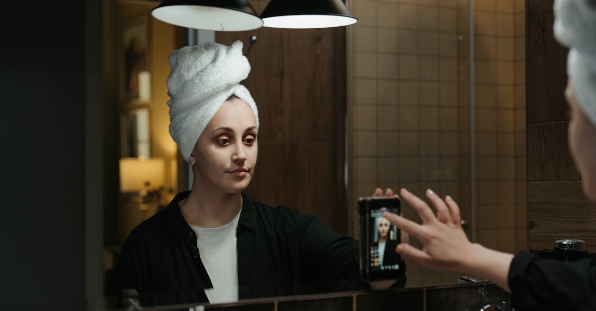 d&eacute;couvrez ce qu'est un deepfake, ses applications, ses risques et son impact sur la soci&eacute;t&eacute; &agrave; l'&egrave;re du num&eacute;rique.