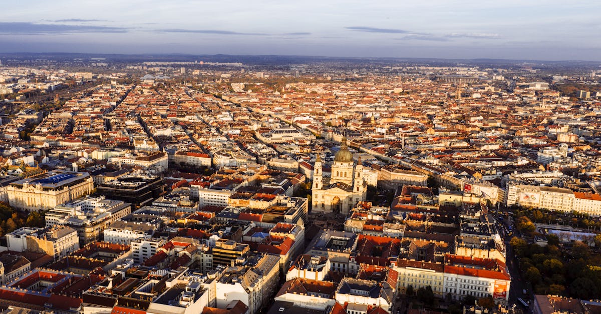 d&eacute;couvrez l'europe, un continent riche en histoire, culture et diversit&eacute;, offrant des paysages vari&eacute;s, des villes embl&eacute;matiques et une cuisine savoureuse.