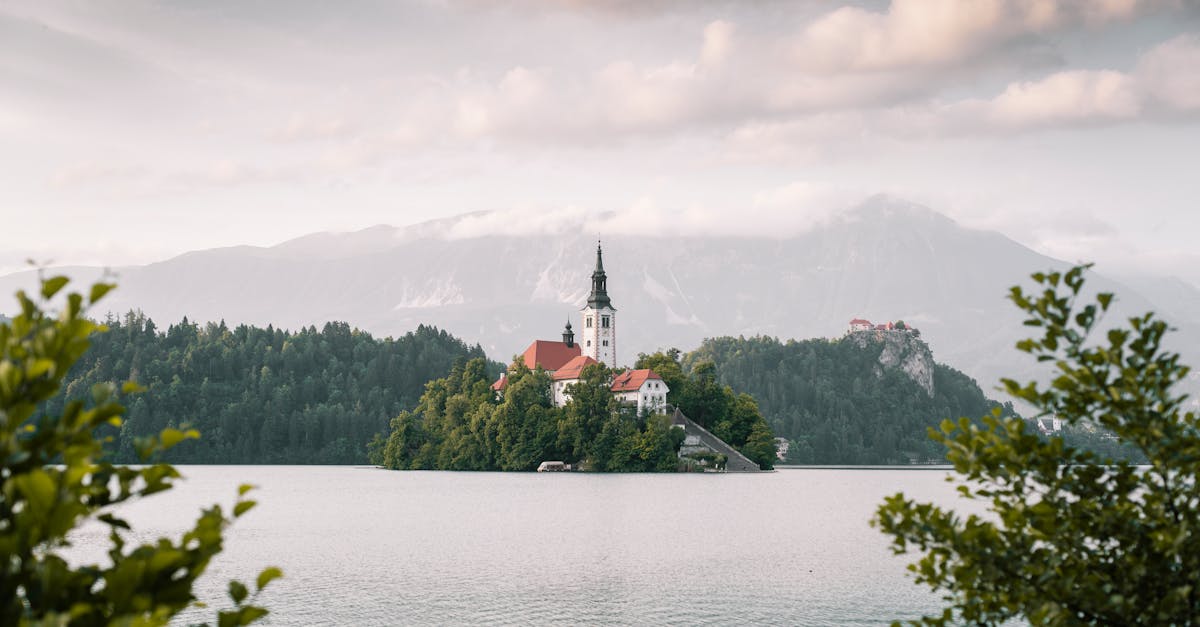 d&eacute;couvrez l'europe, un continent riche en histoire, culture et paysages magnifiques, id&eacute;al pour vos voyages et d&eacute;couvertes.