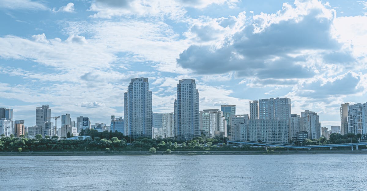 d&eacute;couvrez comment une ville &eacute;conome en eau optimise l'utilisation des ressources hydriques pour un d&eacute;veloppement durable et la pr&eacute;servation de l'environnement.